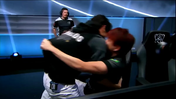 Brazilian team fucking hot with 5 Chinese
