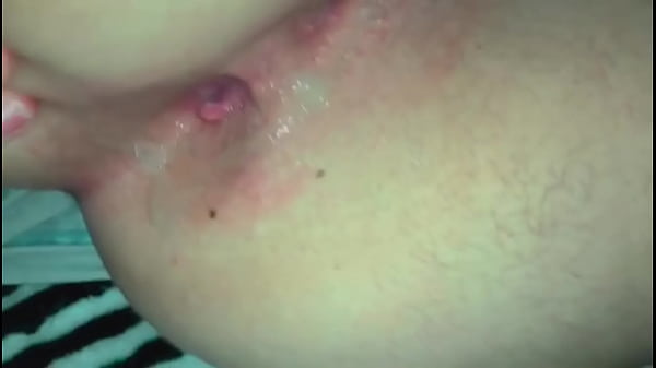 Novinha gave her ass until it rolled up